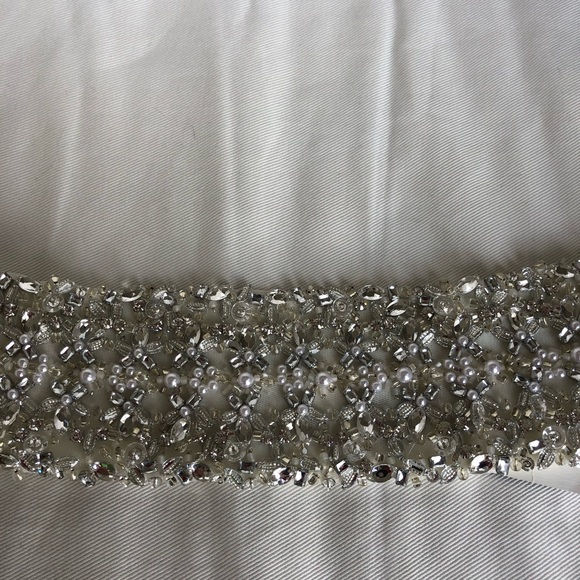 Rhinestone and pearl belt - Picture 2 of 3